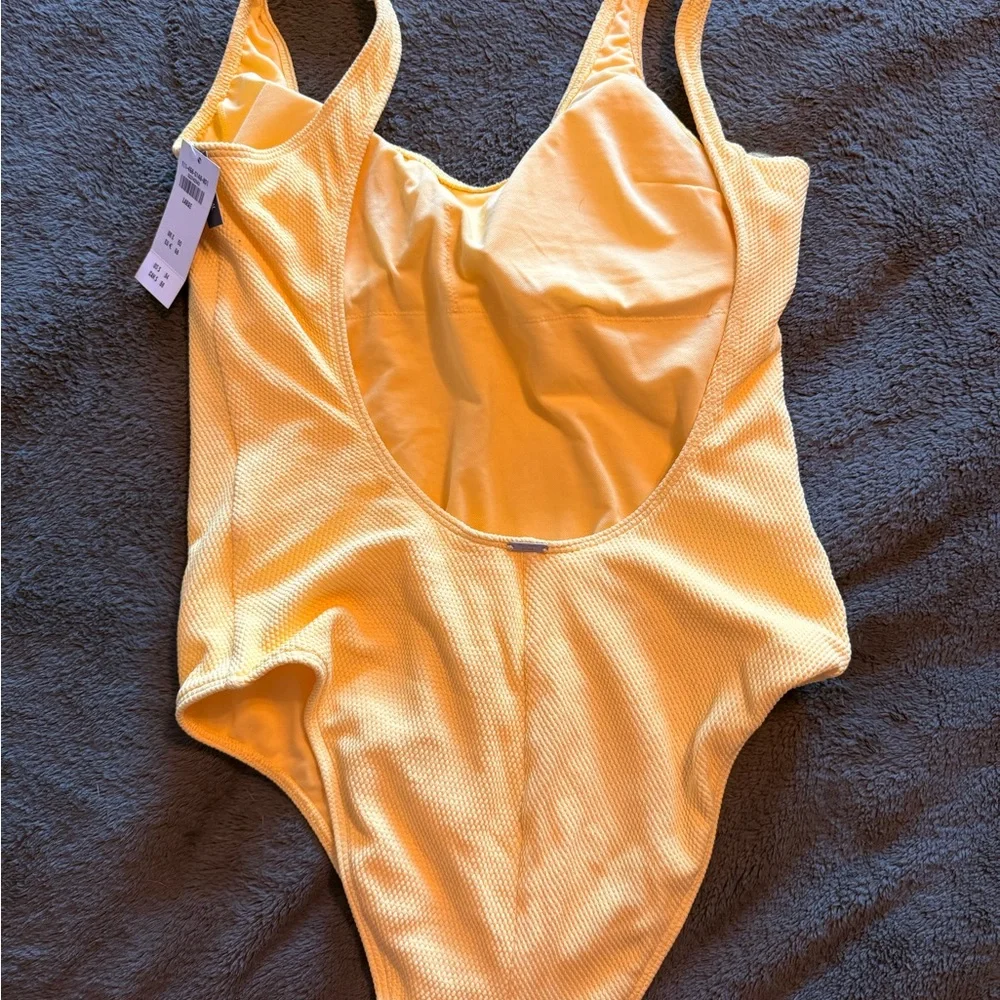 Yellow Ribbed One piece - Picture 2 of 4